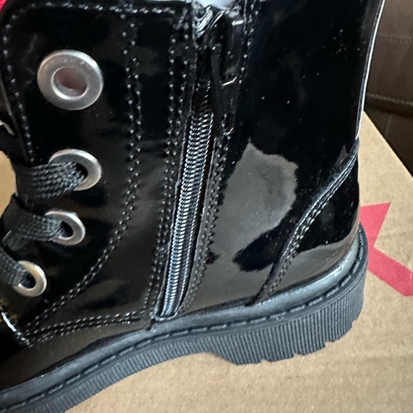 Sprox booties for toddlers. - Picture 8 of 9